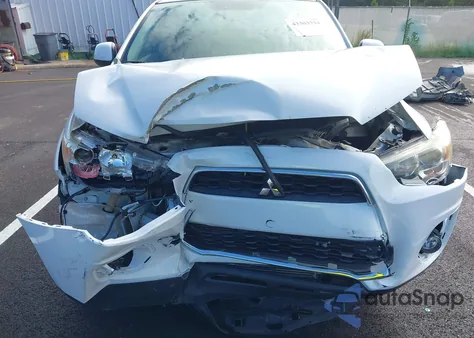 2014 Mitsubishi Outlander Sport Se z USA, uszkodzony, nr VIN 4A4AP4AU5EE002015